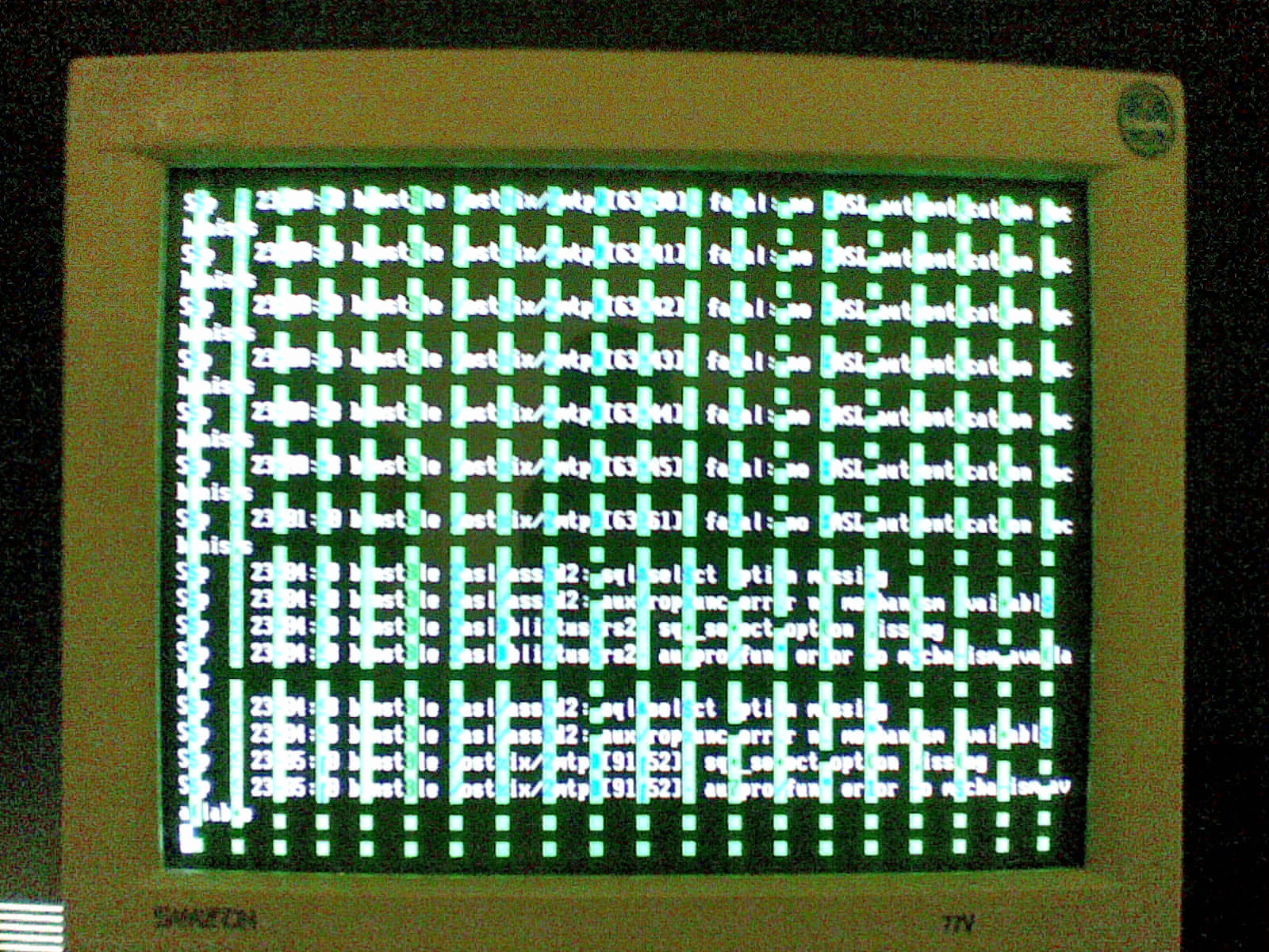 The display on the VGA output of my new server, banstyle.nuxx.net, after it went down hard at ~01:30 EDT on 05-Sep-2008.