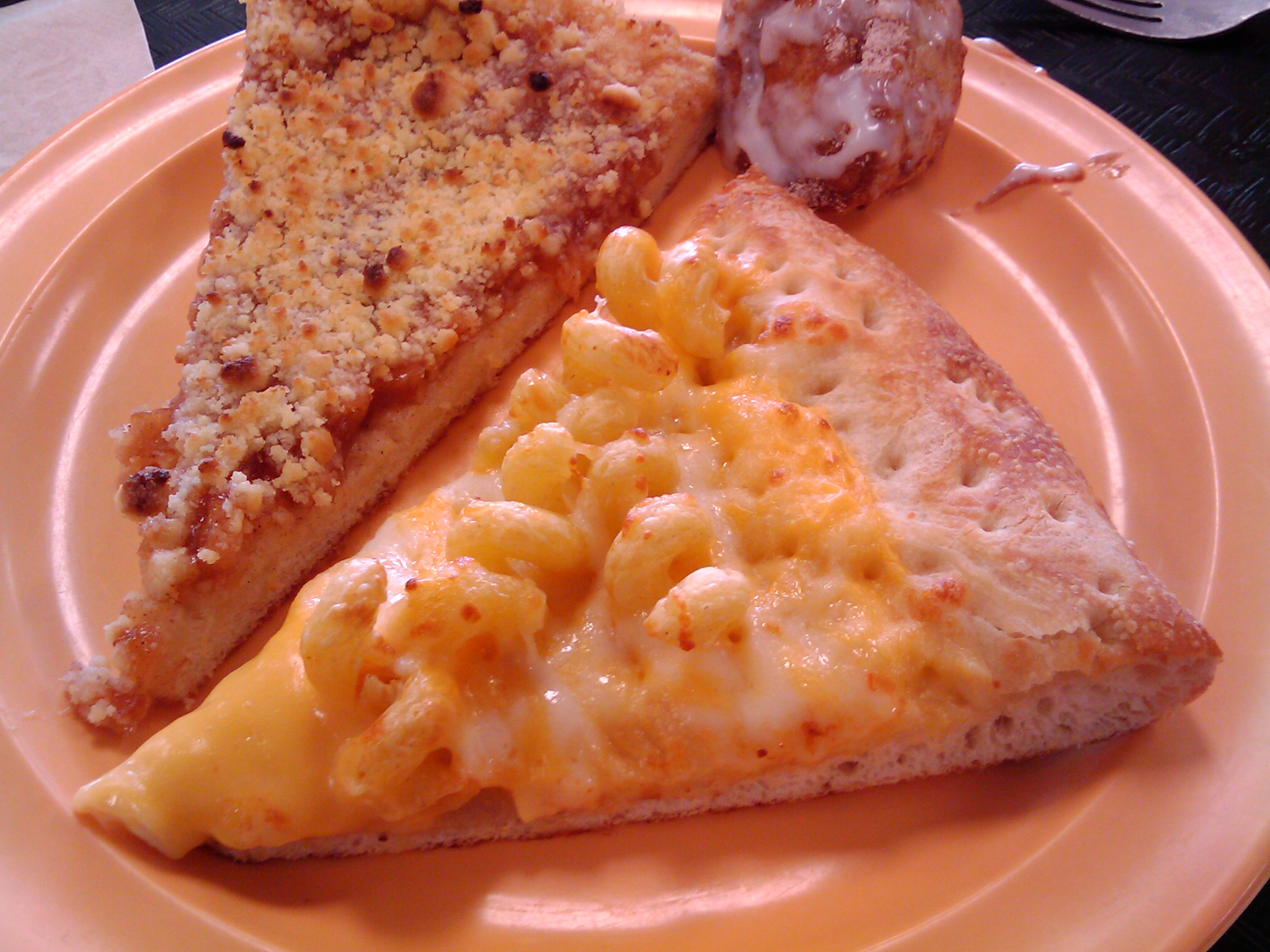 Close-up of the macaroni and cheese pizza at CiCi's Pizza.