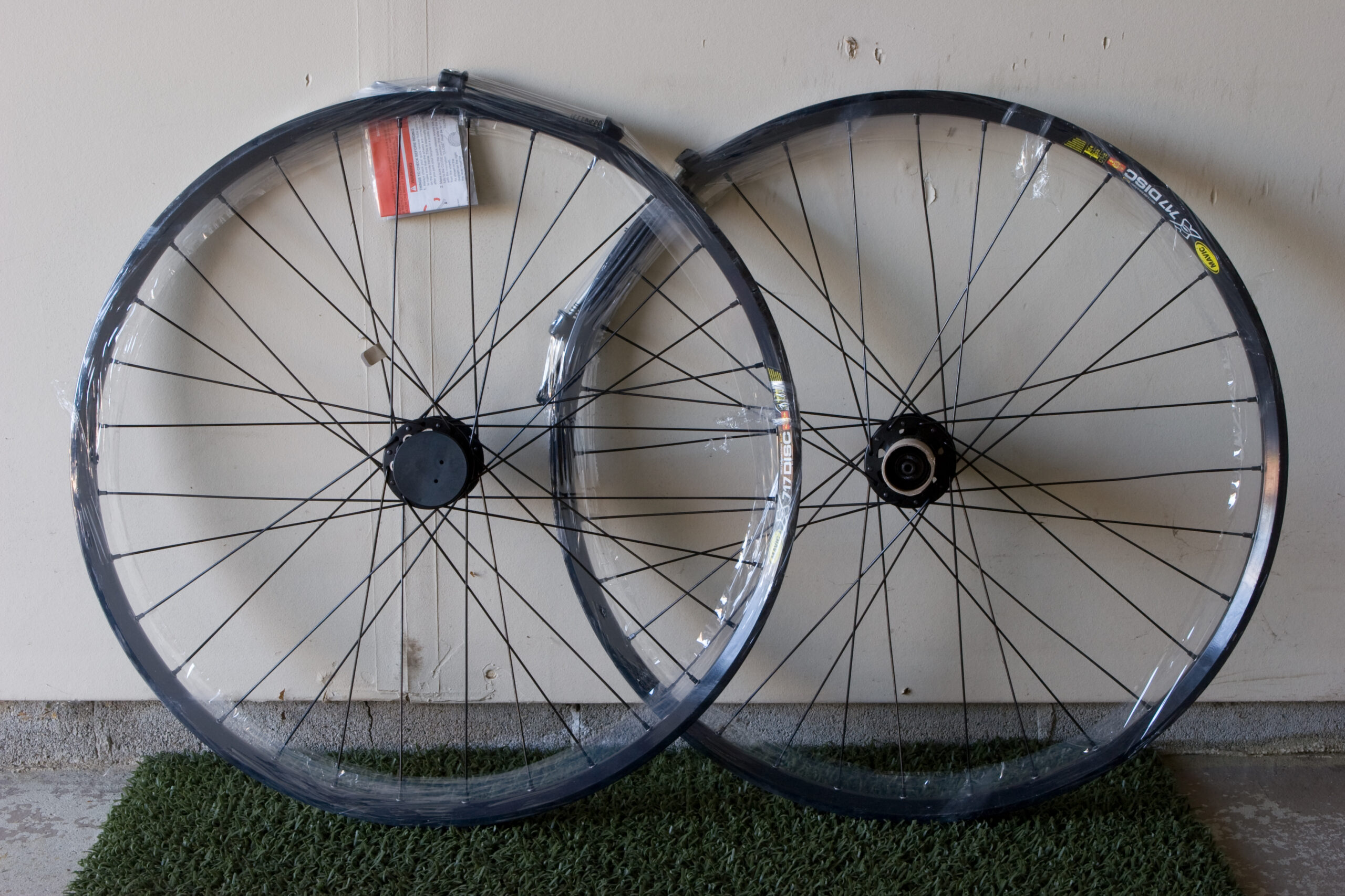 The Wheel Master 365-MACVXT5 wheels as shipped, built with Mavic XC 717 Disc rims and Shimano Deore XT HB-M756 six-hole disc hubs.