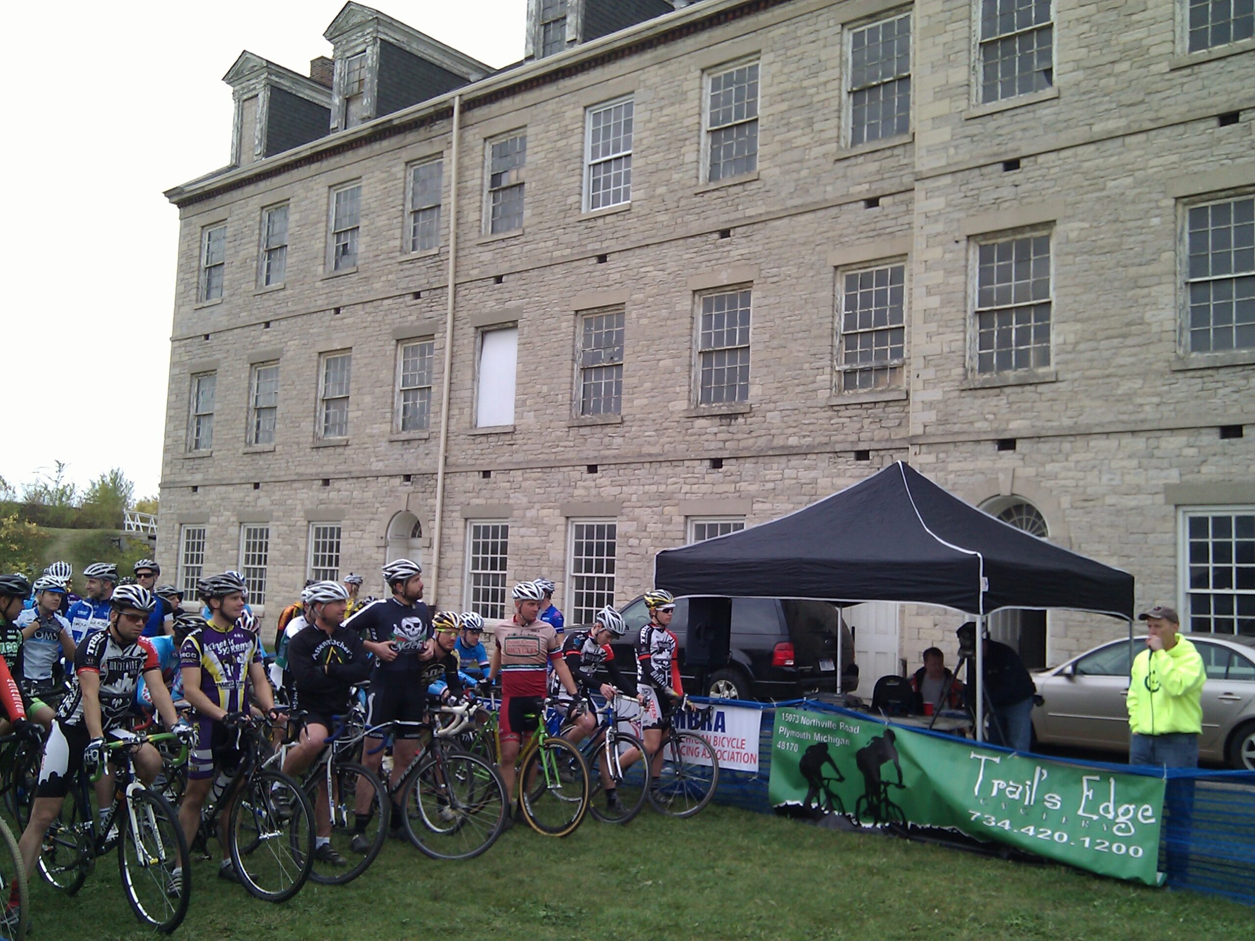 Class B start at the Mad Anthony Cyclocross race at Historic Fort Wayne in Detroit.