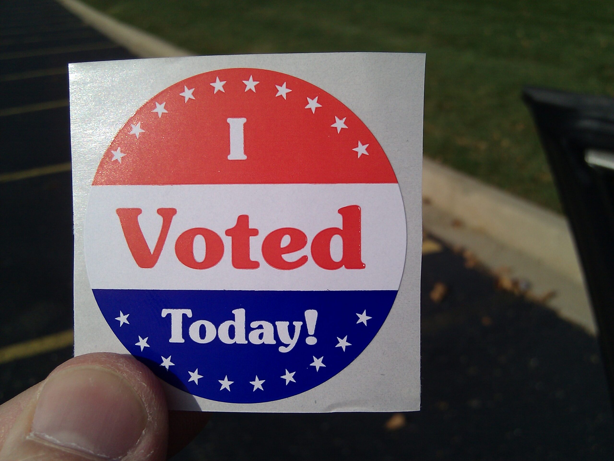 I Voted Today sticker received after voting on 02-Nov-2010.