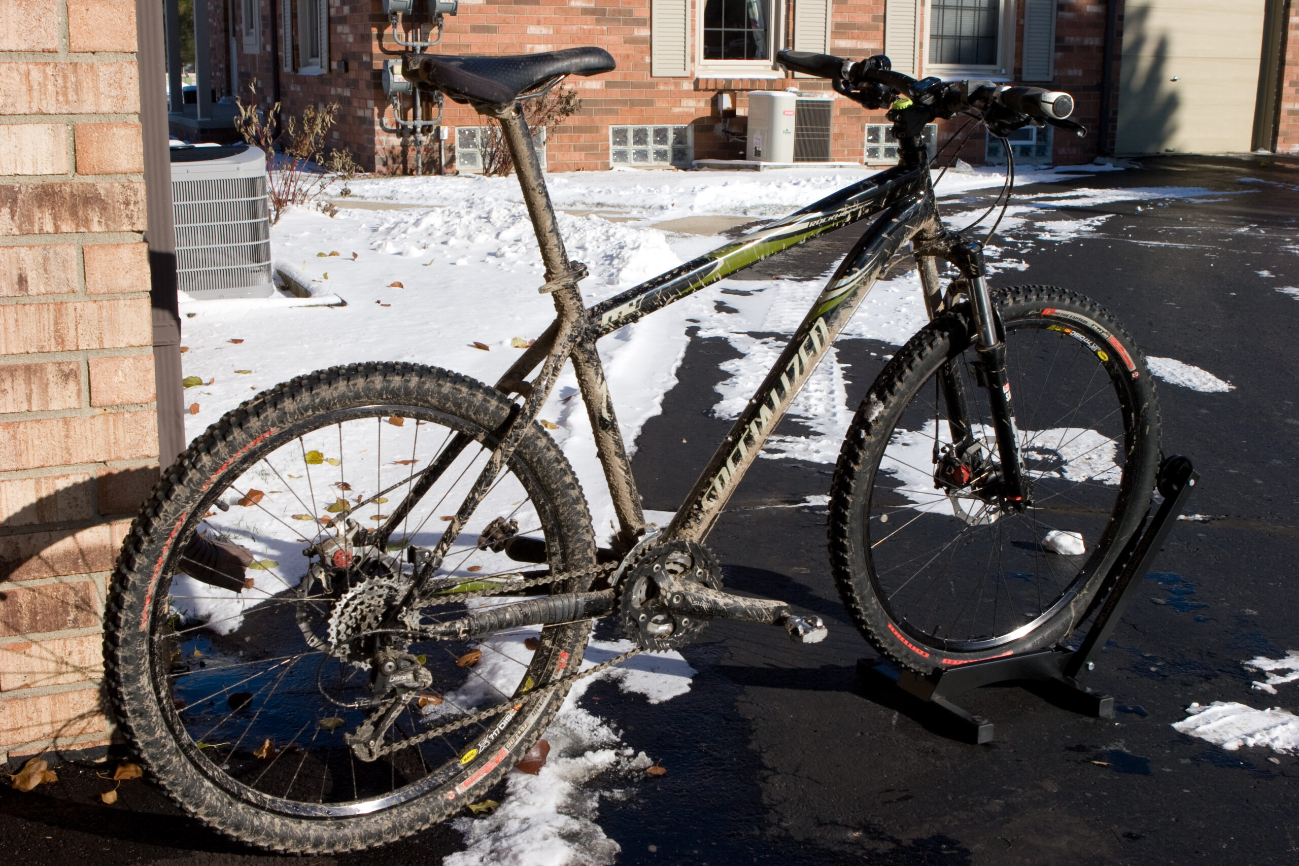 My bike got very muddy during some late autumn / early winter slushy riding. Most of this is from 26-Nov. It was all washed off on a 20°F day.