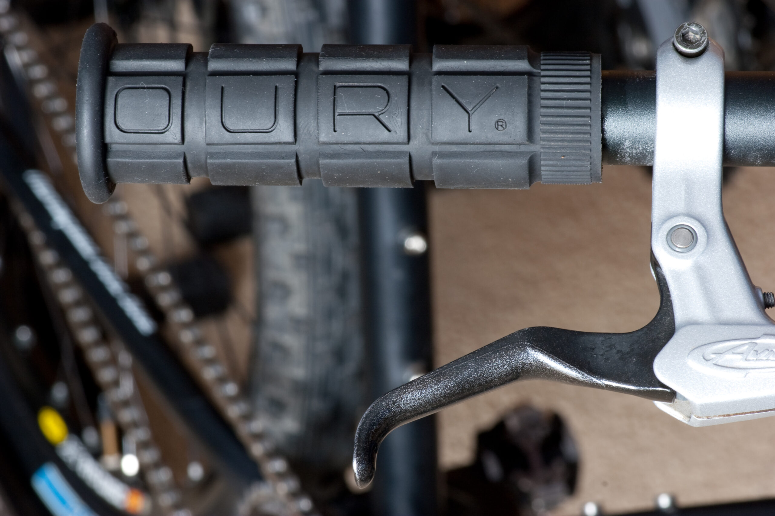 Oury grip on the Bianchi D.I.S.S. after cleaning the bike and re-fitting them with isopropyl alcohol. Hopefully they will stay in place.
