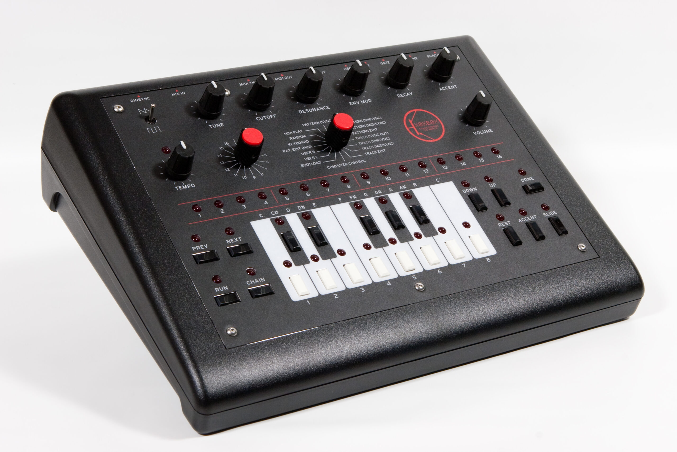 Completed x0xb0x #888 with red and black plastic bank/mode knobs.
