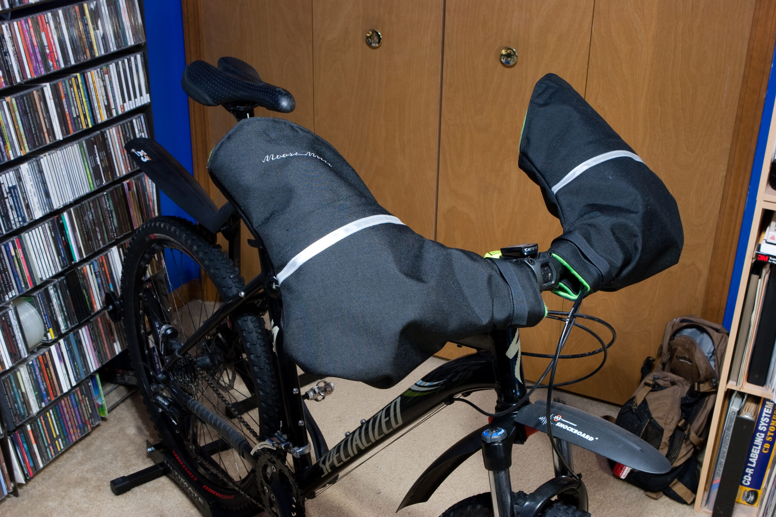 AMF Threadworks / Trail's Edge Moose Mitts on my Specialized bike. These work very well in lower Michigan winters.