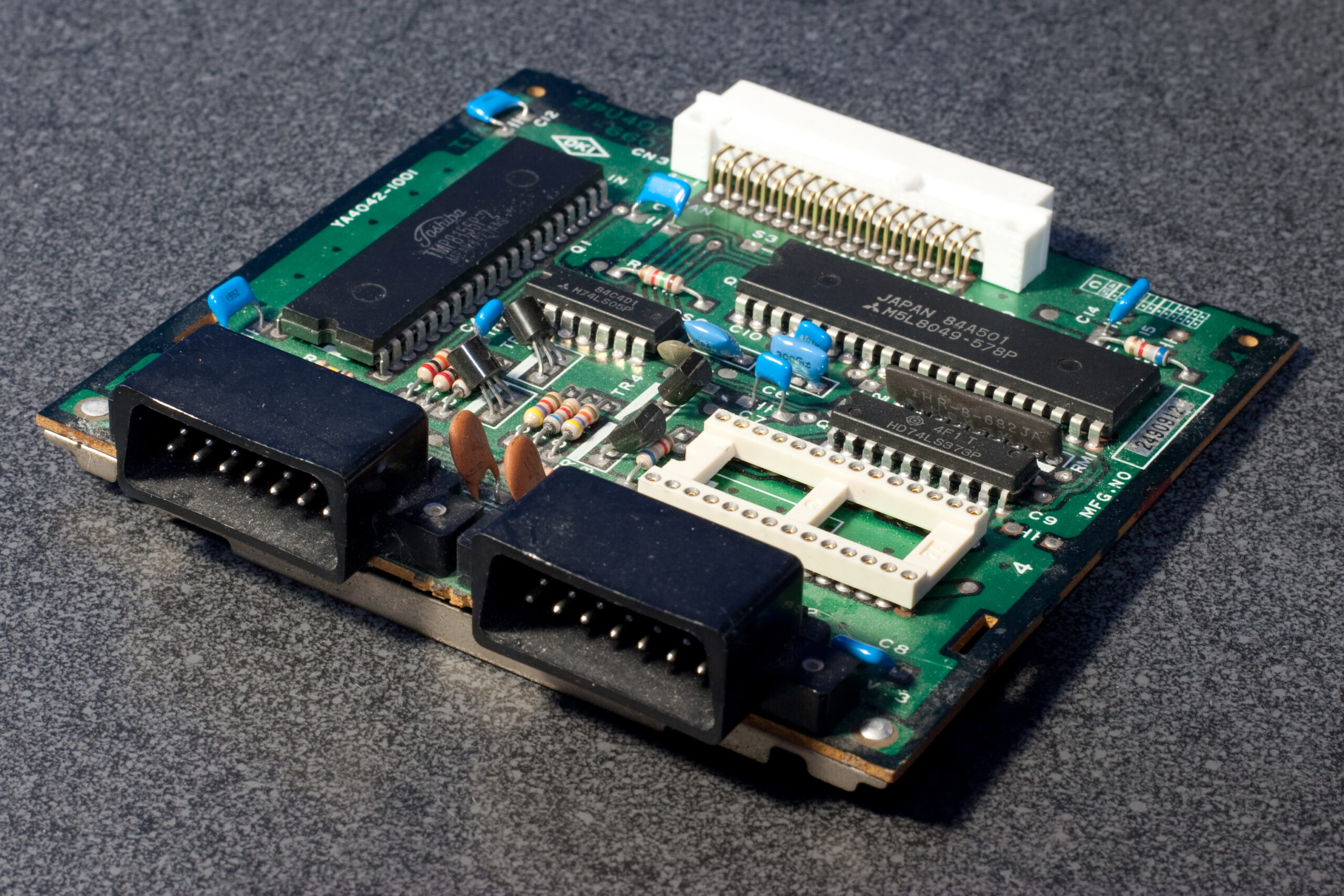 Controller board from an old Atari / Okidata printer. This was sent to me so that I may reuse the SIO connectors on it.