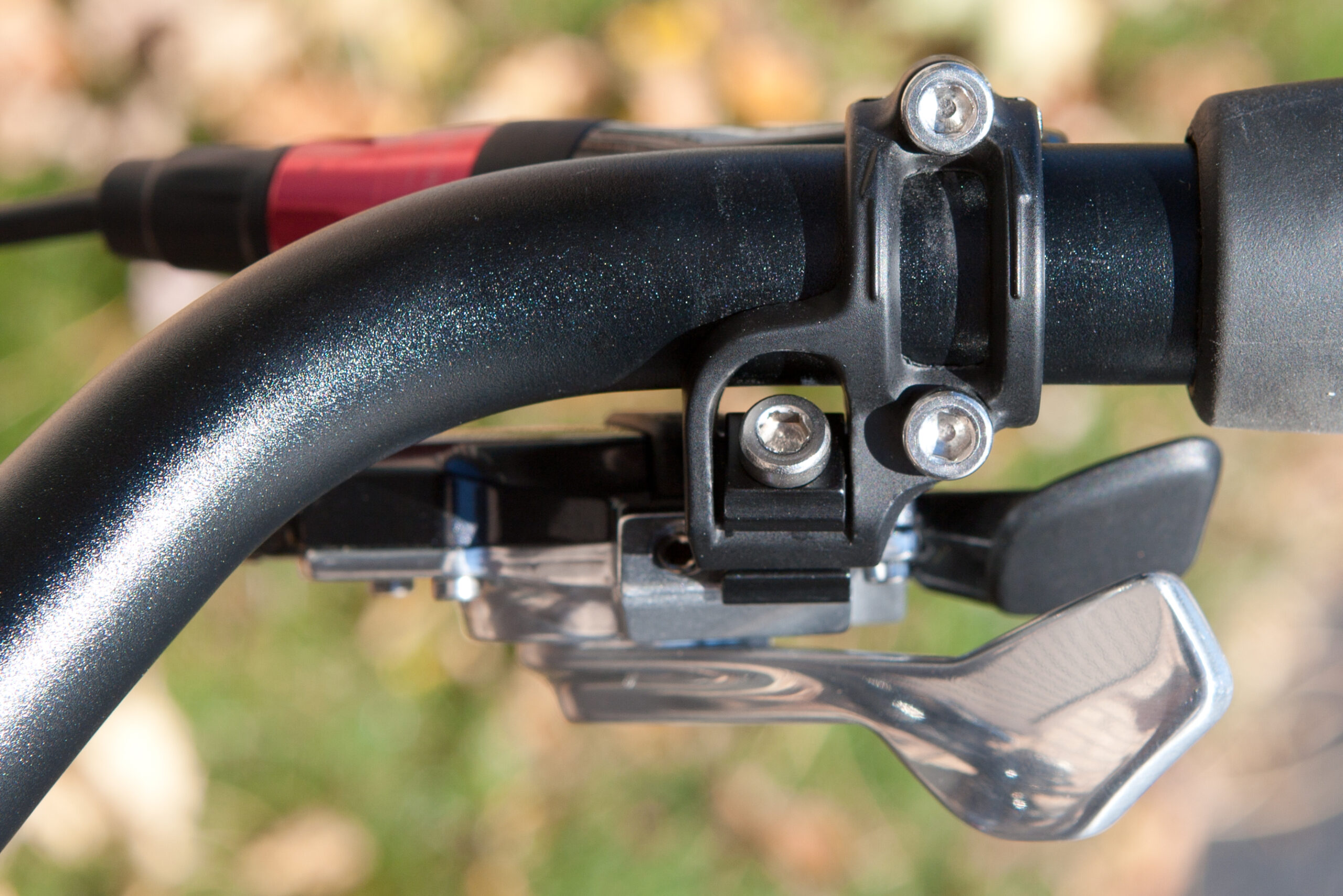 Another view of the Avid Elixir CR and SRAM X-9 shifter connected with a MatchMaker clamp.