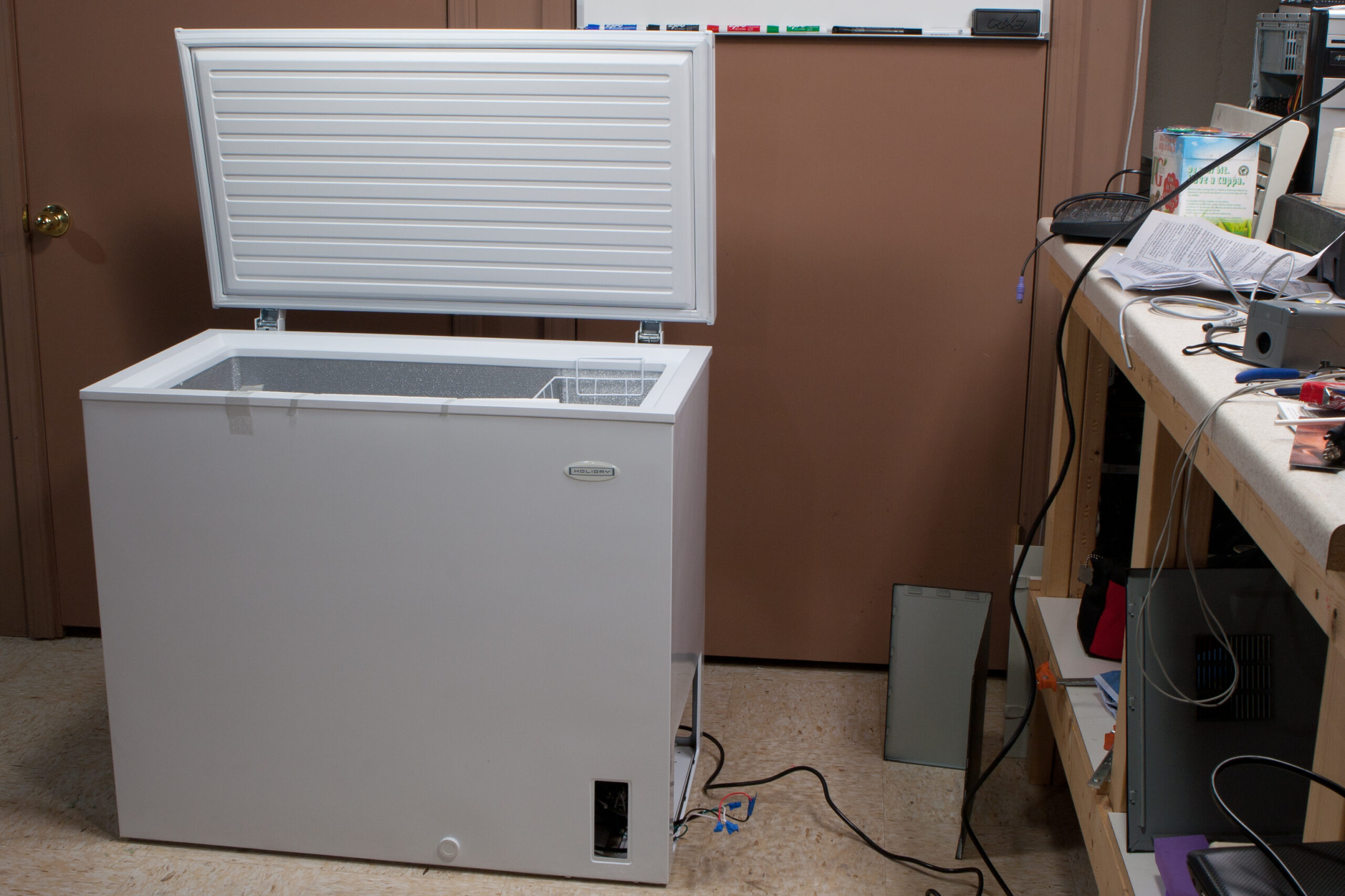 Low quality test connections while running the freezer to try and determine where the coils are located.