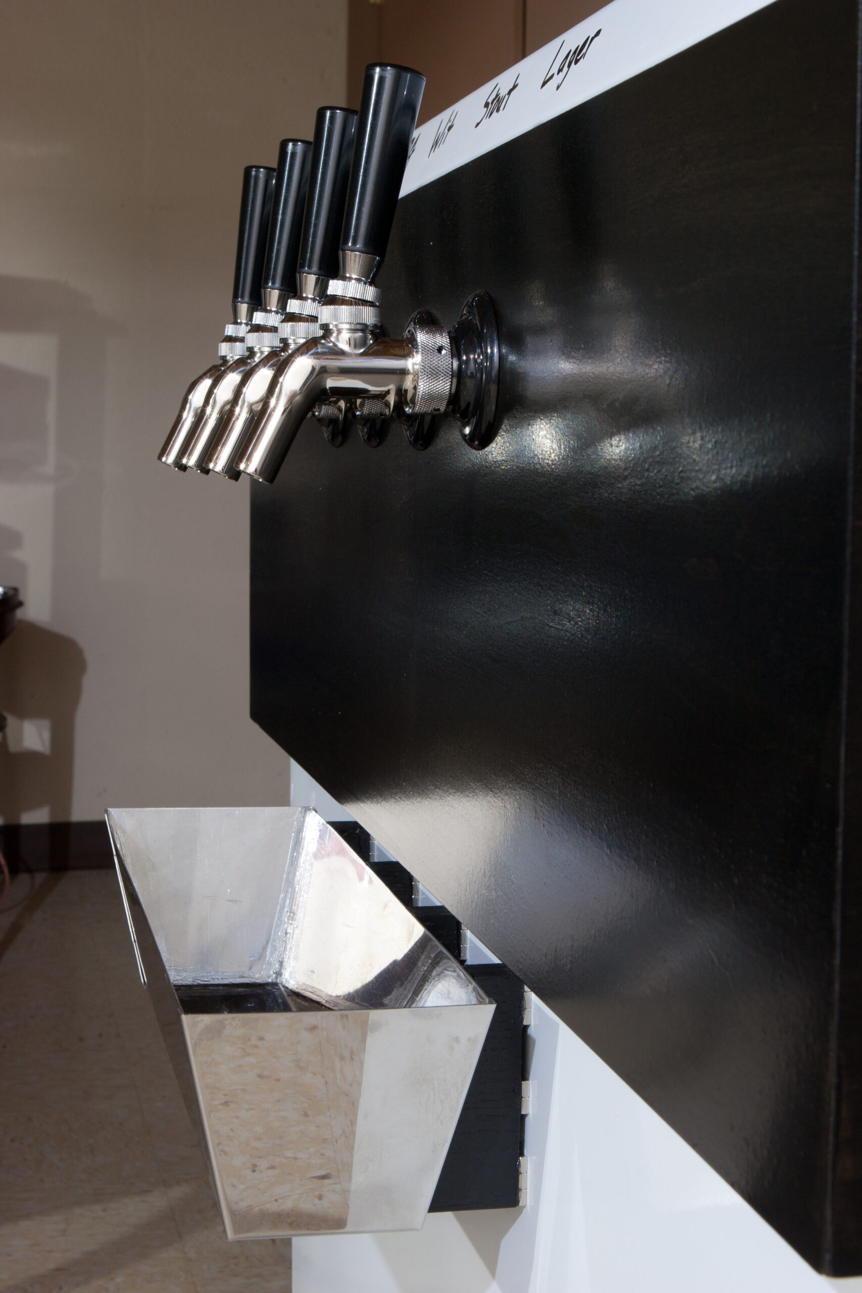 Side view of the final drip tray setup. This works very well and the magnets hold it very securely.