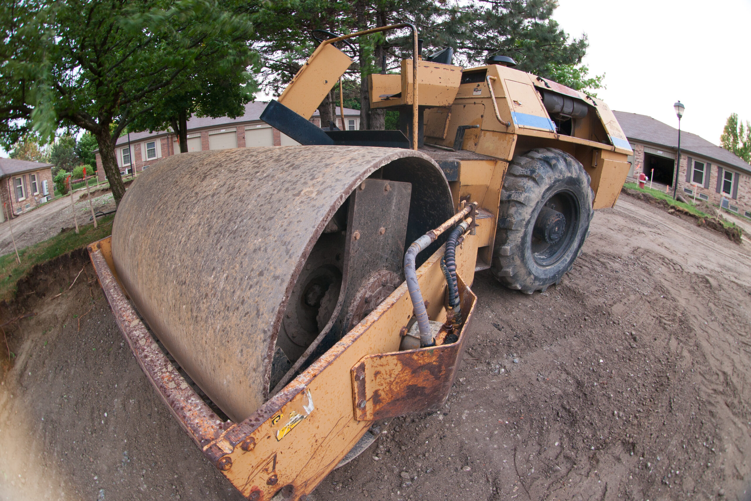 Oblique view of the Dresser vibrating compacting roller with a fisheye lens, cropped to remove vignetting.