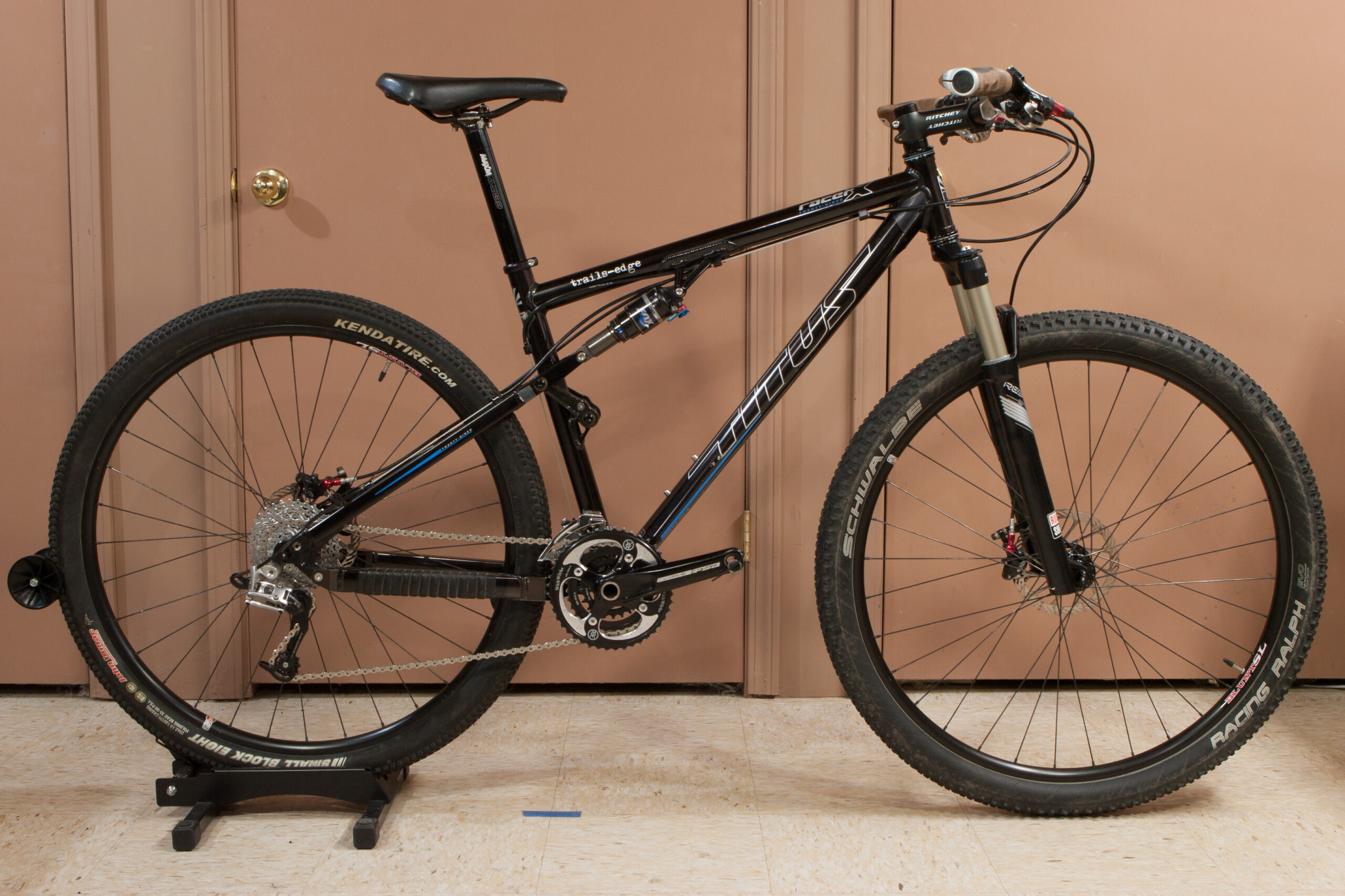 Titus Racer X 29er, complete, drive side.