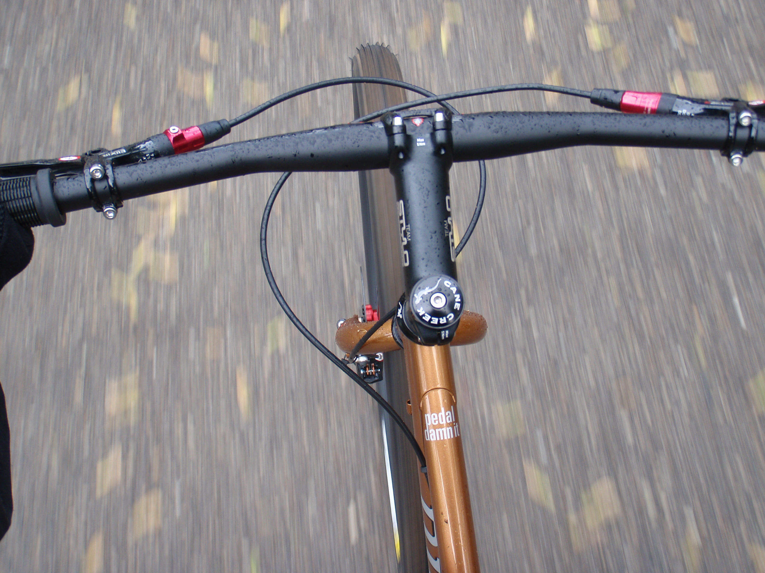 Looking down at a fully rigid Niner S.I.R. 9 in A&W Root Beer that I tried out at the Island Lake Bike Demo Day.